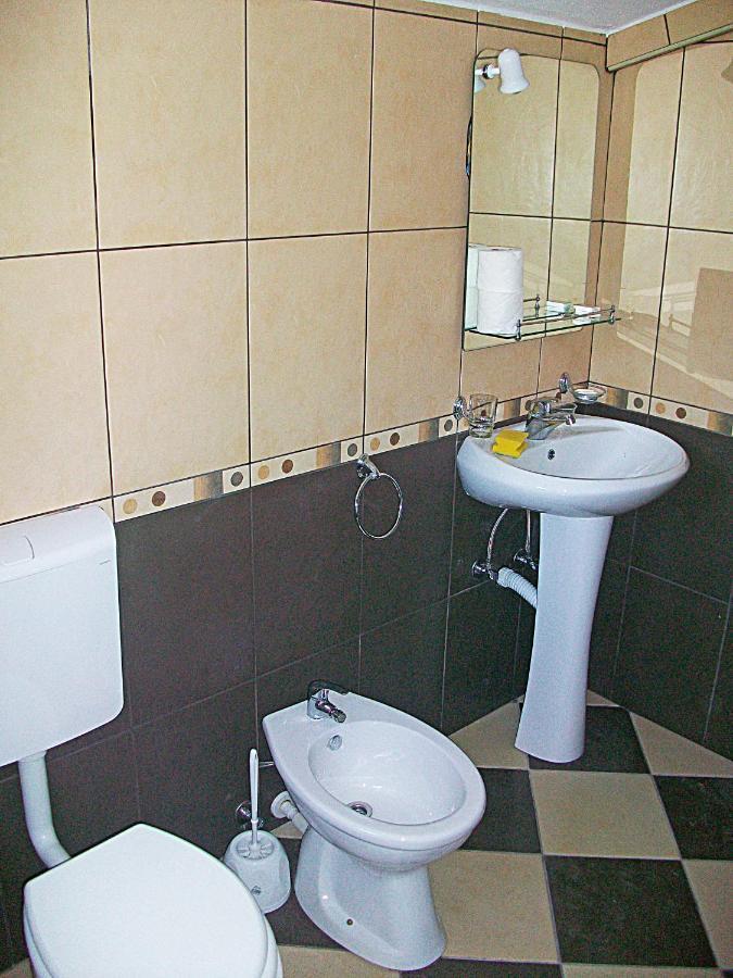 Hoxha rooms Ulcinj Habitación foto